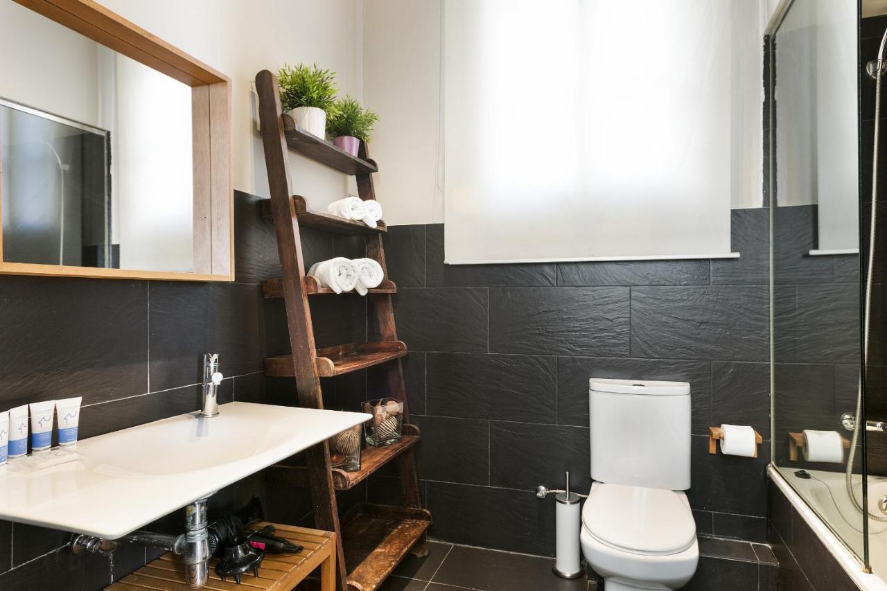 Ola Living Gaudi Apartment Барселона Екстериор снимка